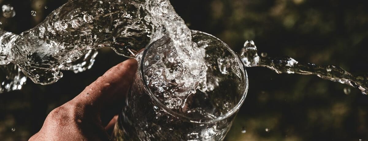 The Pros & Cons of Electric Water Coolers vs. Ceramic Water Dispensers
