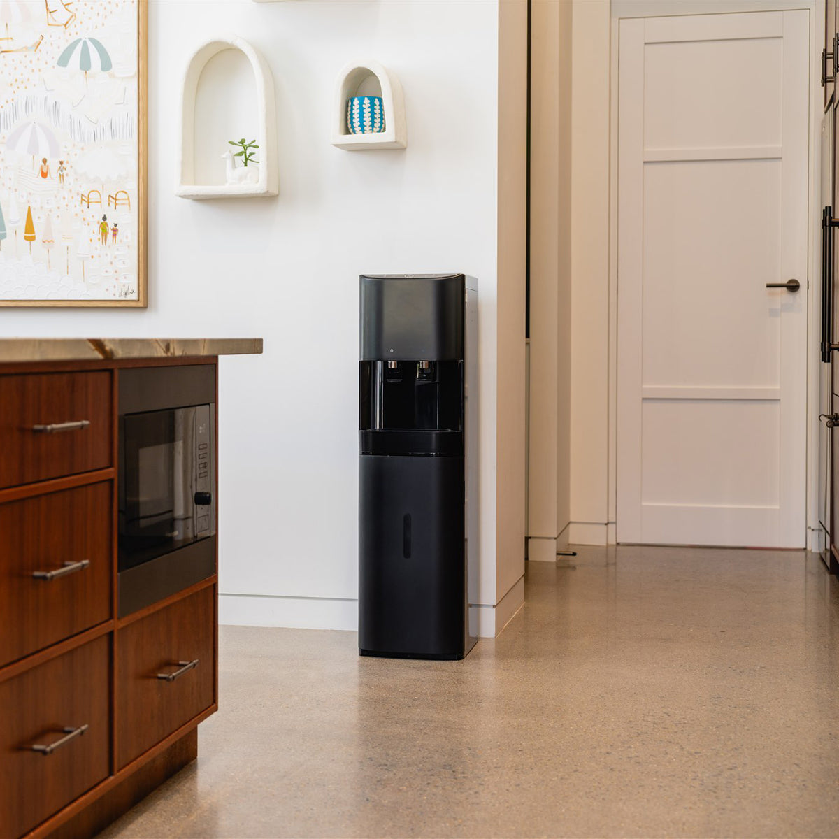 Premium Water Cooler (Black) – Bottom Loaded (+ 4 free 15L bottles) - Annual Hire