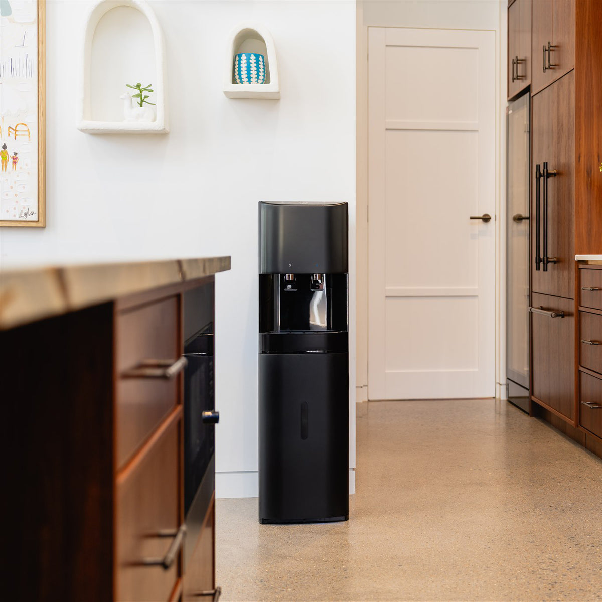 Premium Water Cooler (Black) – Bottom Loaded (+ 4 free 15L bottles) - Annual Hire